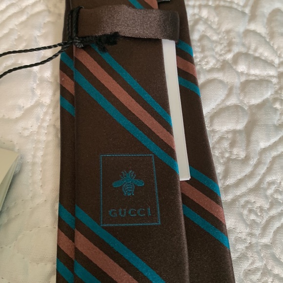 Authentic Gucci Gimental Striped Silk Tie in Brown - Picture 4 of 8